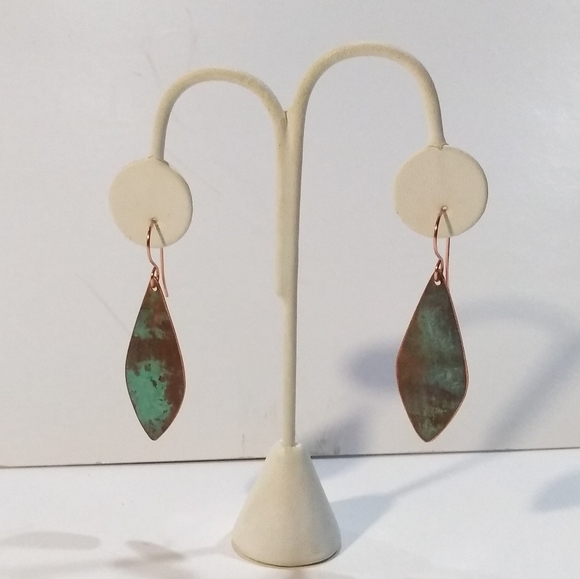 NWOT Designer's Collection Copper Earrings. - Picture 2 of 3